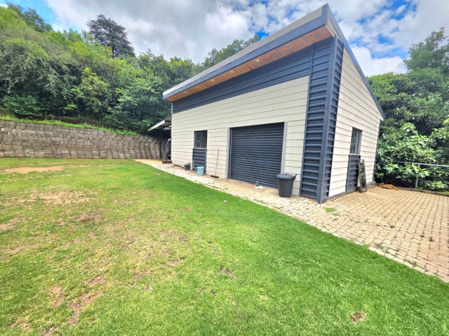 4 Bedroom Property for Sale in Hospitaalheuwel Free State